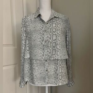 Simply Styled Gray Snake Print Button-Down Shirt